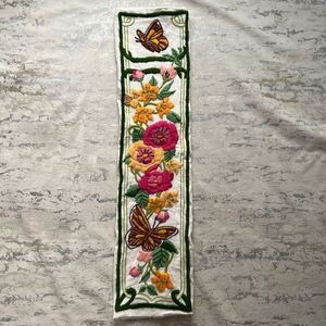 Something Special Longstitch Crewel Embroidery botanical butterfly flowers 1981